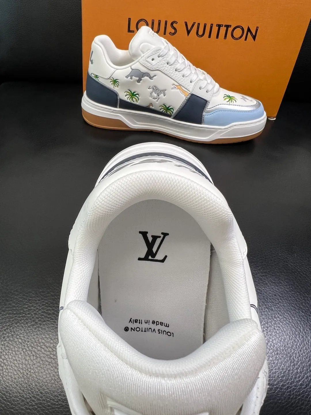 Men's shoes 💰 940 Lv high quality top crafts Louis Vuitton, sports sneakers counter synchronization, uppers imported from Italy, high-quality splicing colorful complex crafts, imported mesh pads soft and comfortable, soles: original soles specially provided by the original factory, T men's shoes 💰U exclusive movable molded soles super comfortable, original factory single goods, code number 39-44 (customized 38 45)